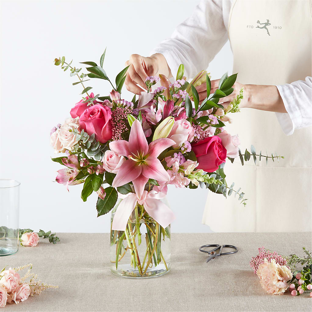Pink Ribbon - A Florist Original – KIMBERLY'S FLORAL, Dallas PA